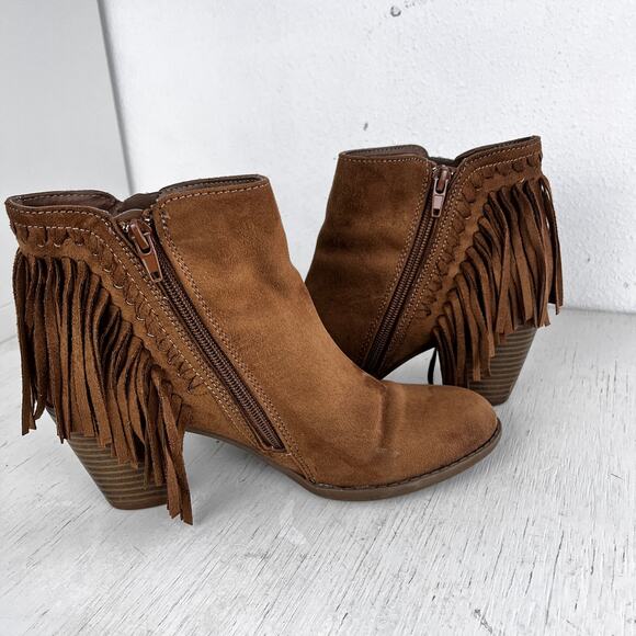 Indigo Rd Cabaret fringe bootie stacked heel size 7.5 - Picture 3 of 14
